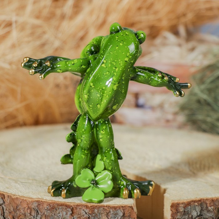 Сувенир полистоун "Лягушки Титаник" 16х16 см