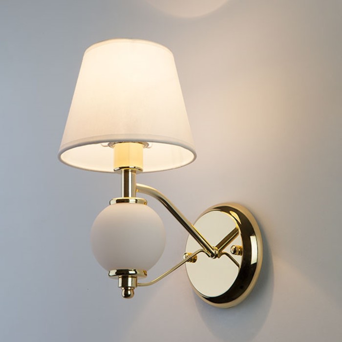 Бра Luna 1x40Вт Е14 золото 17x14x21см