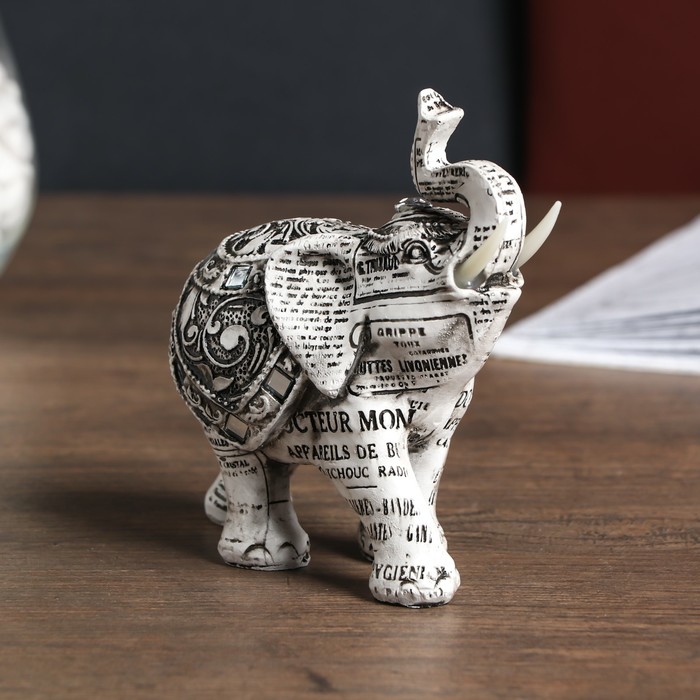 Сувенир полистоун "Индийский слон" газетный принт 10,5х14,5х6,5 см
