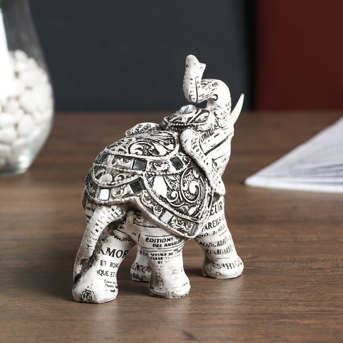 Сувенир полистоун "Индийский слон" газетный принт 10,5х14,5х6,5 см