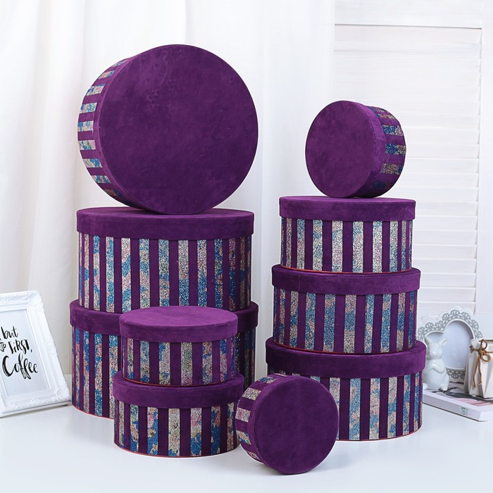 Набор коробок 10в1, 30,7 х 30,7 х 15,3 - 12,7 х 12,7 х 6,3 см