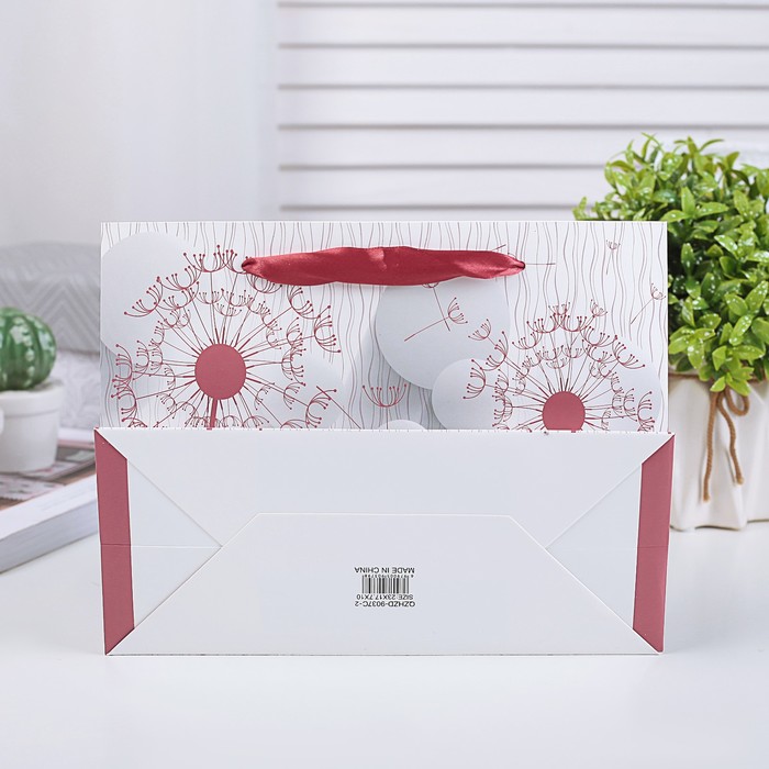 Пакет подарочный люкс, 18 х 24 х 8 см