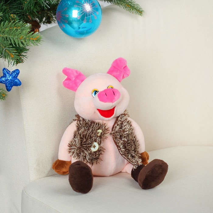 Мягкая игрушка "Свинюшка в пушистой кофте с пуговками"