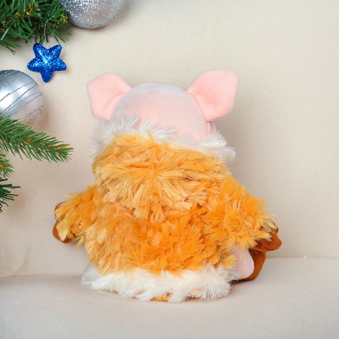 Мягкая игрушка "Свин в кофточке с капюшоном"