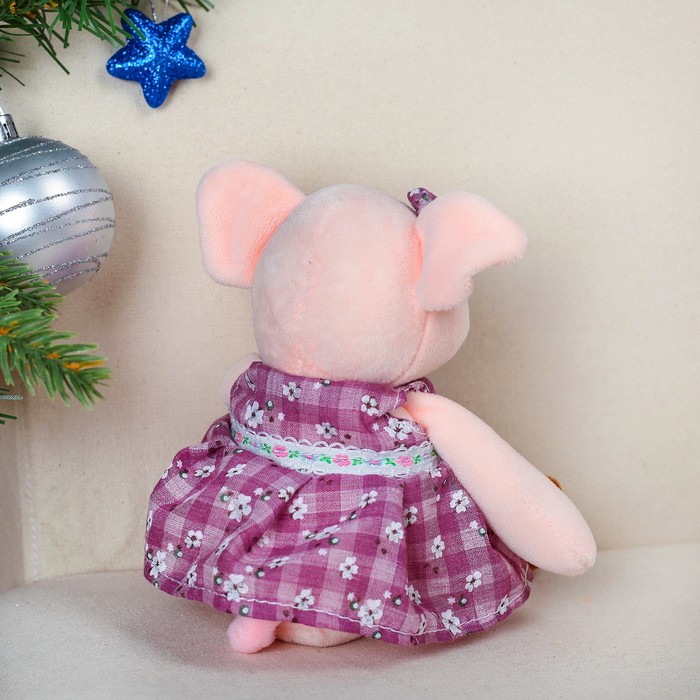 Мягкая игрушка "Хрюша в платьишке с поясом", 16 см