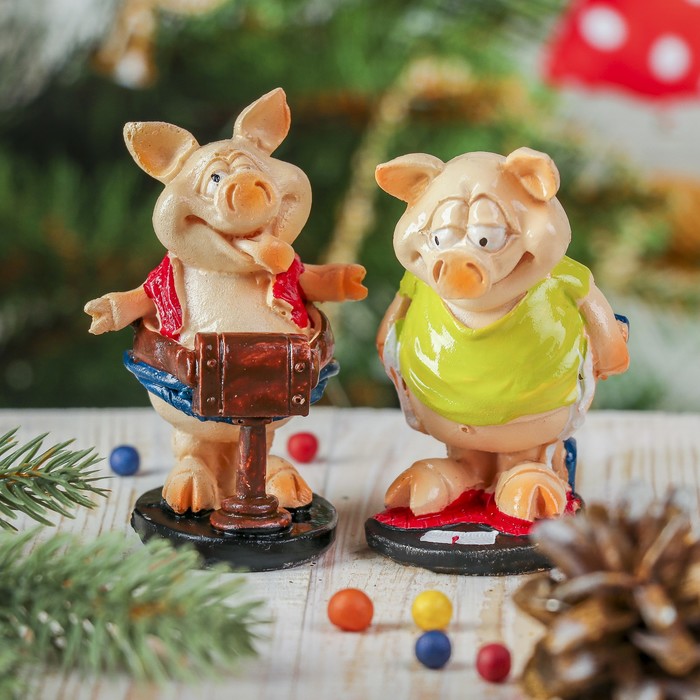 Сувенир полистоун "Худеющий свин" МИКС 8,8х5х4 см