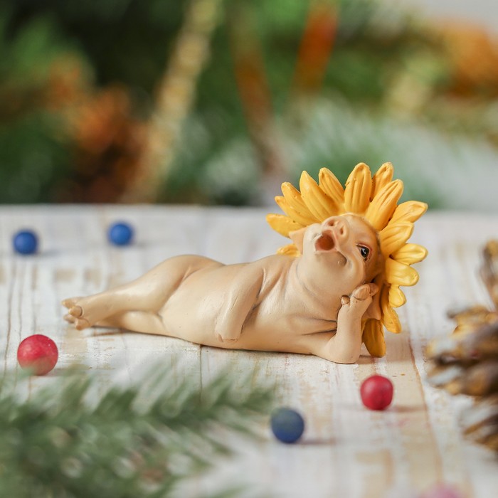 Сувенир полистоун "Поросенок мечтатель" 8х3х4 см