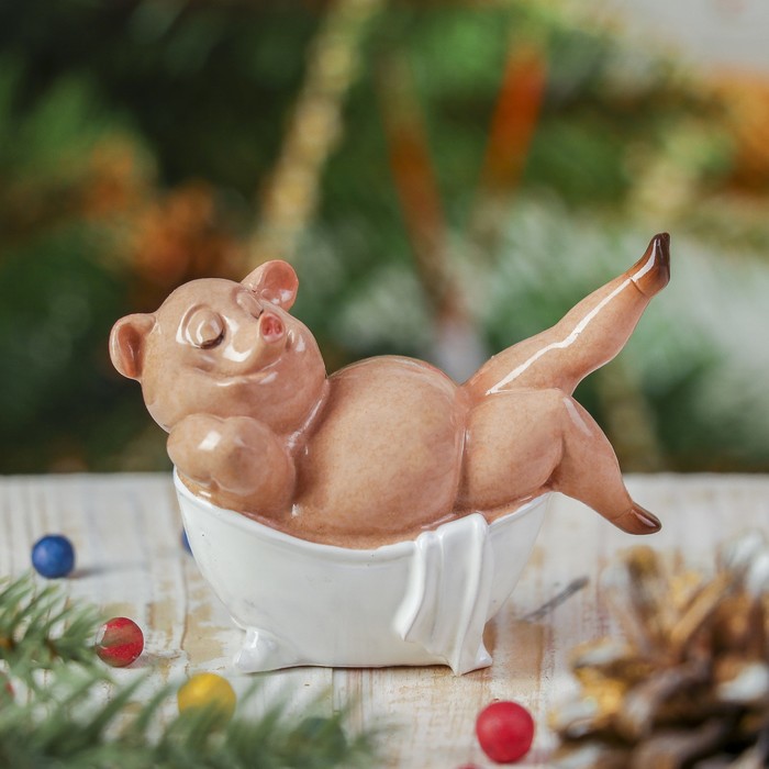 Сувенир полистоун "Хрюшка в ванной" 8х5,5х4,5 см