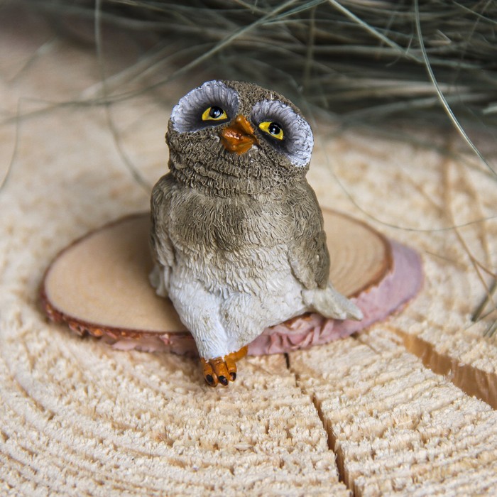 Сувенир полистоун "Совенок романтик" 4,3х8х5,5 см