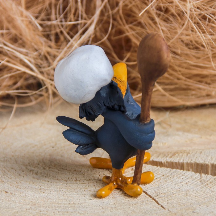 Сувенир полистоун "Ворона Повар" 8х8х10 см