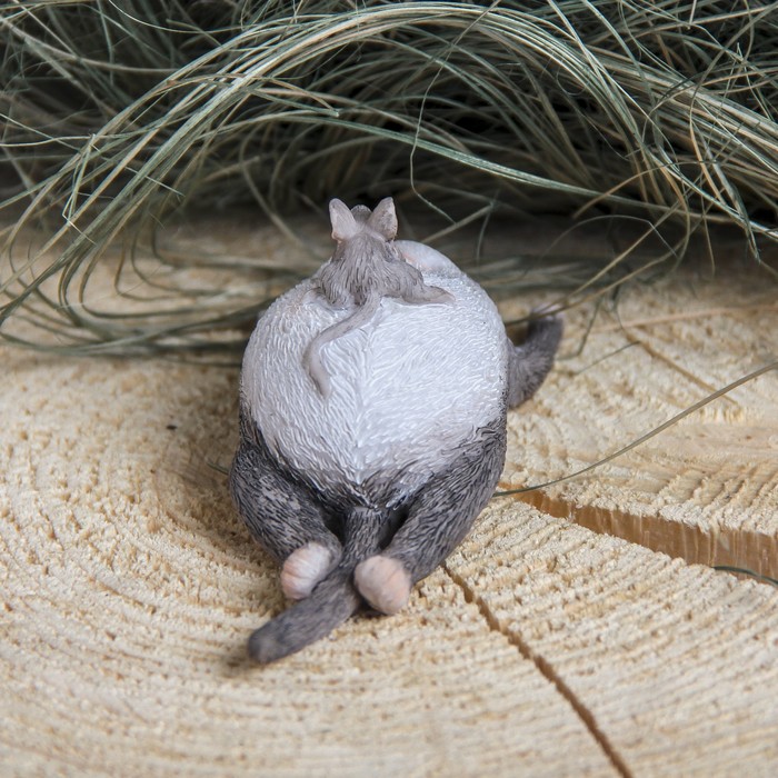 Сувенир полистоун "Мышка и кот" 10,5х5х4,5 см