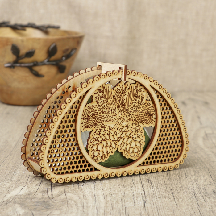 Салфетница для декора "Шишки" из фанеры 18х11х4,5 см