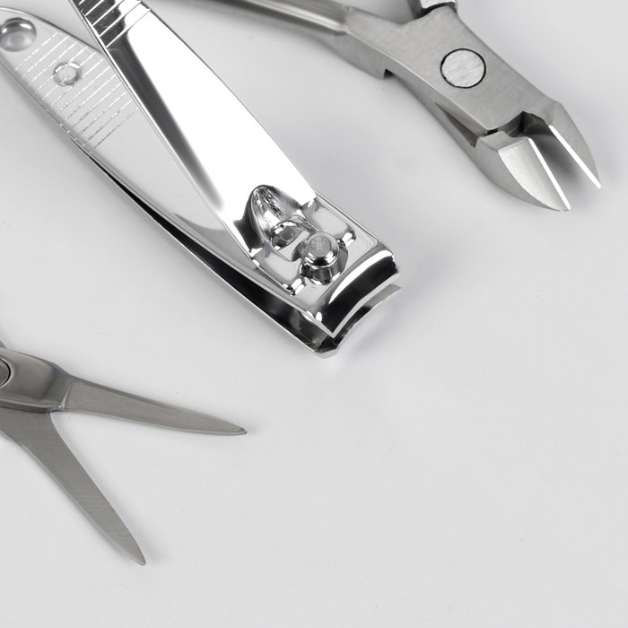 Набор маникюрный, 7 предметов, цвет чёрный/белый