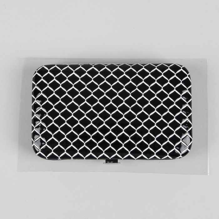 Набор маникюрный, 7 предметов, цвет чёрный/белый