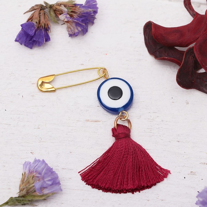 Булавка-оберег "Красочных снов малышке", цвет бордовый в золоте