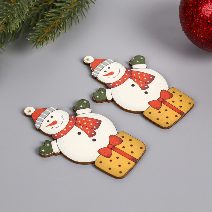 Набор декора для творчества дерево "Снеговик на подарке" набор 2 шт 8х5,4 см