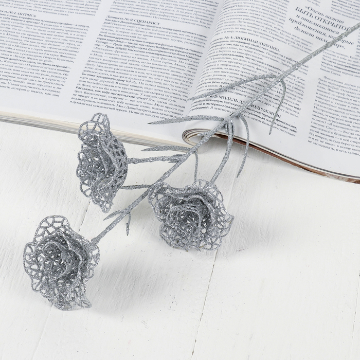 Цветы искусственные блеск "Три резные розы" 5*60 см, серебро