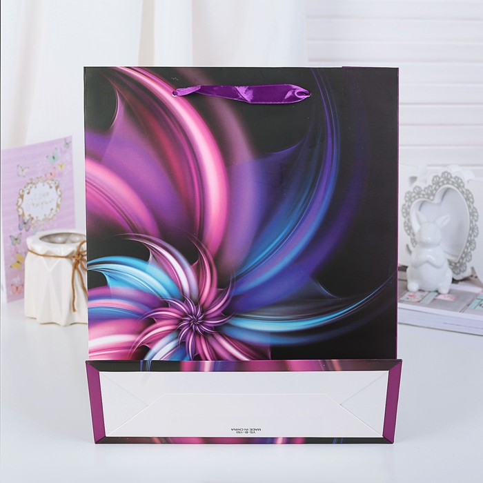 Пакет подарочный "Вихрь", люкс, 30 х 12 х 43 см