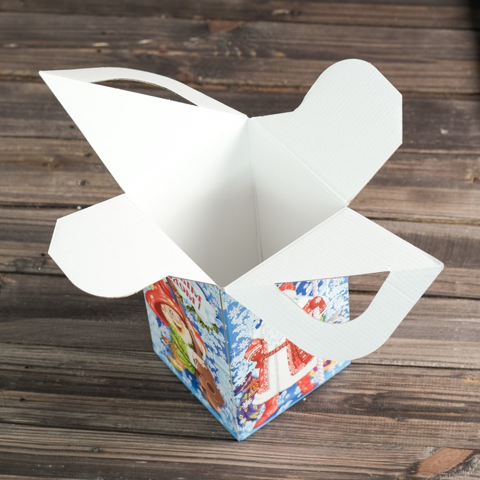 Подарочная коробка "Морозко", сборная, 15 х 15 х 26 см