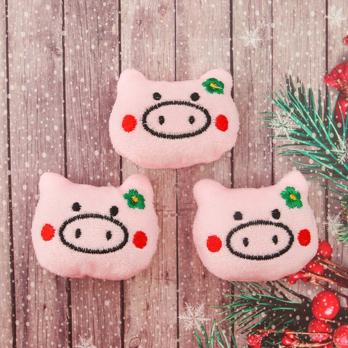 Декор для творчества - мягкая игрушка "Свинка с цветочком" размер 1 шт 4*6*2 см, набор 3 шт   360150