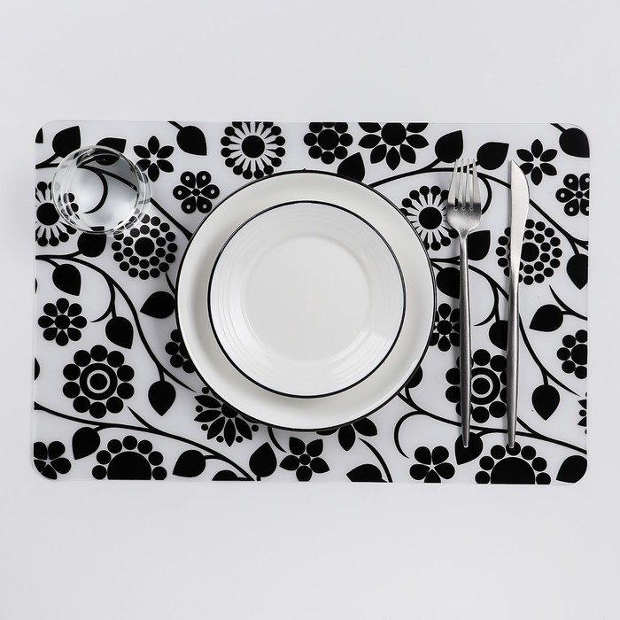 Салфетка кухонная "Чёрные ветви" 42х28 см