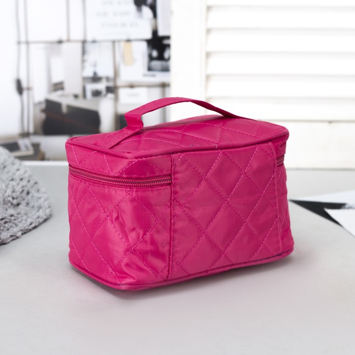 Косметичка-сундучок "Строчка", отдел на молнии, зеркало, цвет малиновый