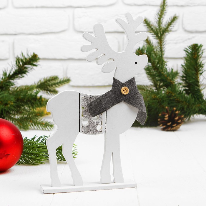 Новогодний декор "Серебряное копытце"