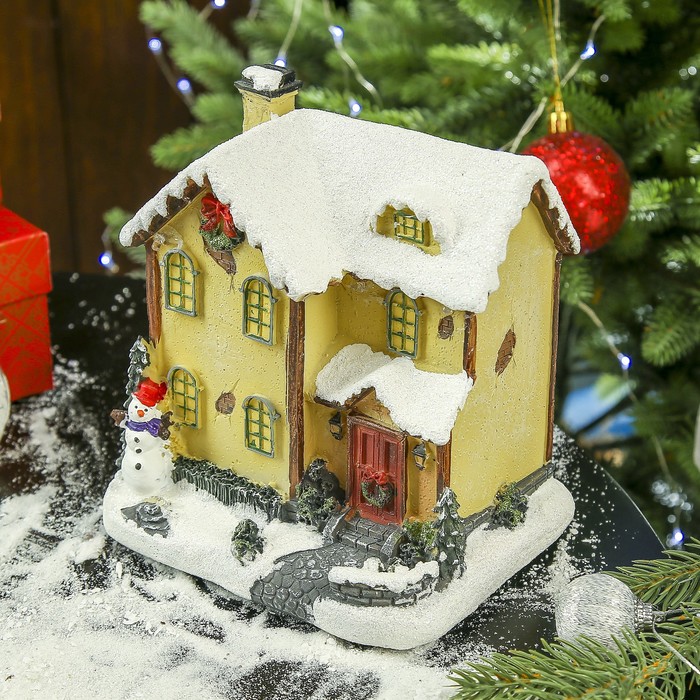 Сувенир полистоун световой "Зимний домик в горах" 17х14,5х11 см