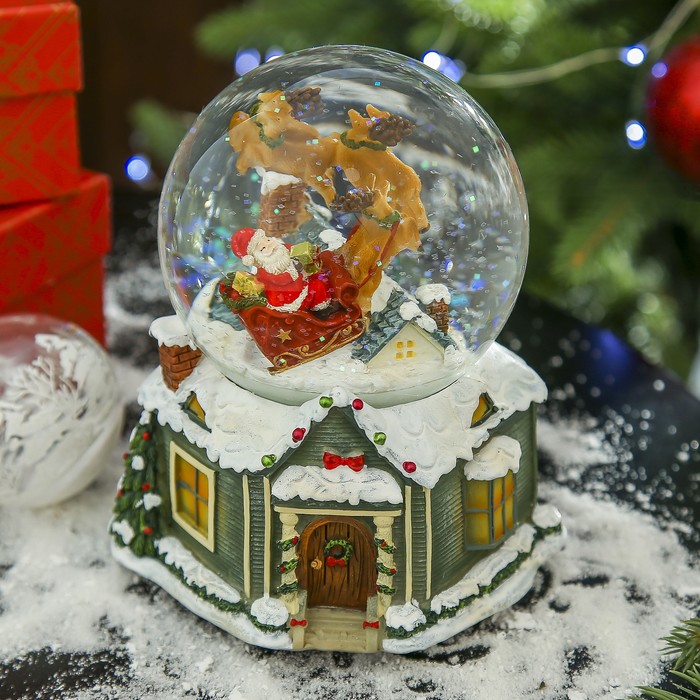 Сувенир полистоун водяной шар музыкальный крутится "Дед Мороз на крыше дома"15,5х13х11,5 см