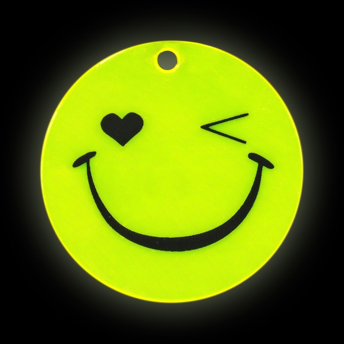 Светоотражающий элемент "Смайлик подмигивающий", двусторонний, d=5,3см, на цепочке