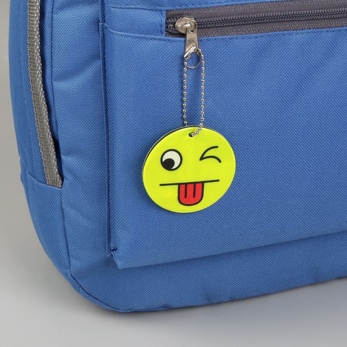 Светоотражающий элемент "Смайлик, язык", двусторонний, d=5,3см, на цепочке