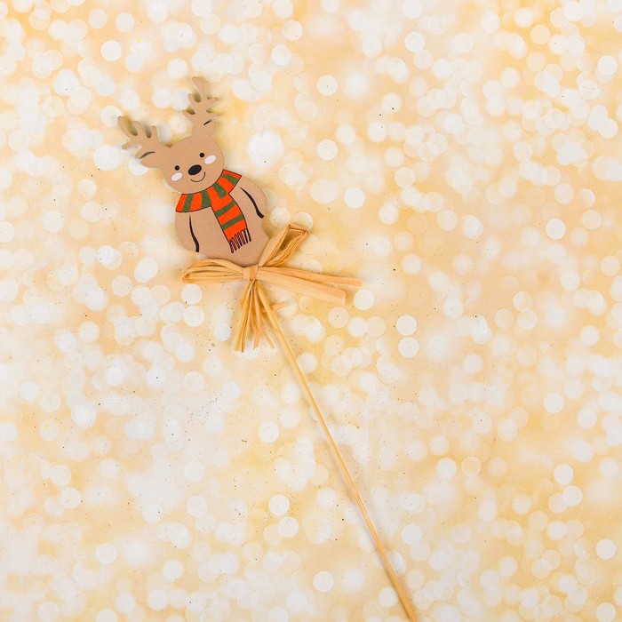 Декор на палочке "Смешной олень"