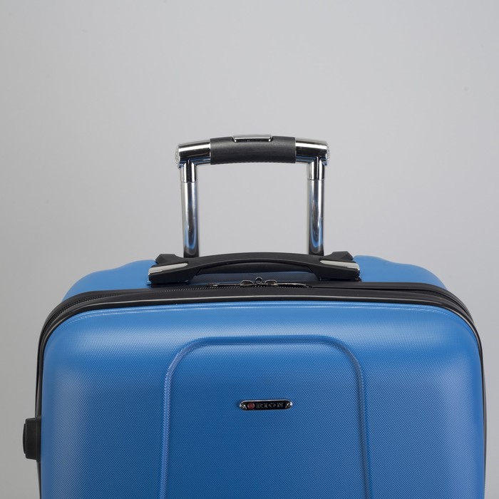 Чемодан средний 24", отдел на молнии, кодовый замок, 4 колеса, цвет голубой