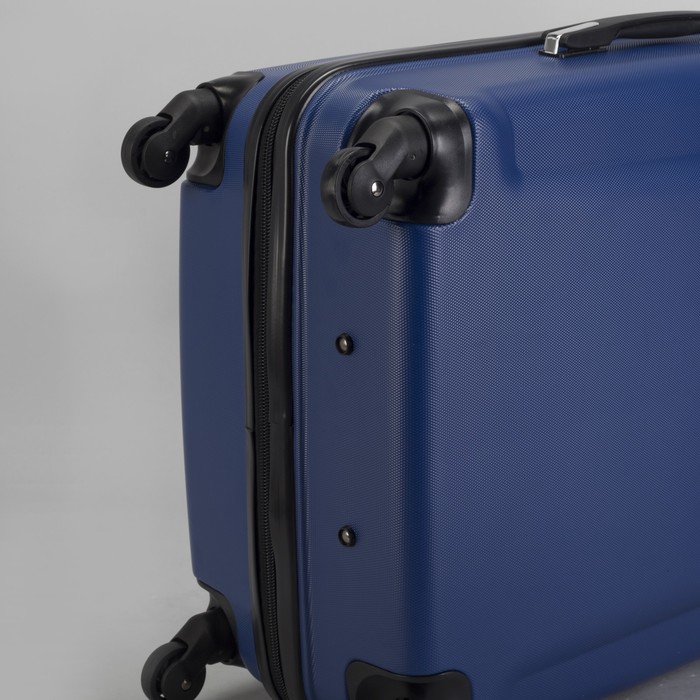 Чемодан средний 24", отдел на молнии, кодовый замок, 4 колеса, цвет синий