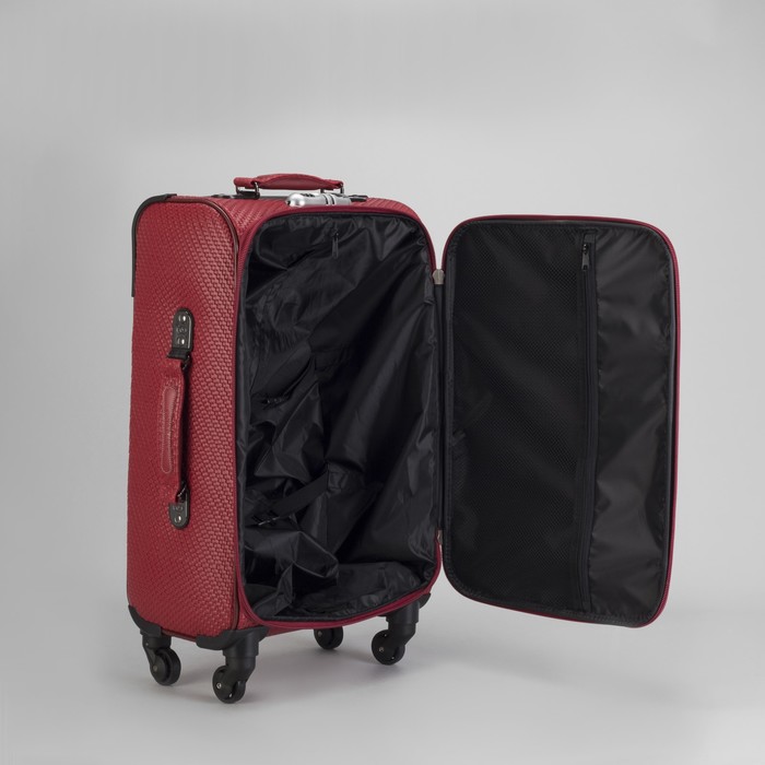 Чемодан малый 22", отдел на молнии, кодовый замок, 4 колеса, плетёнка, цвет красный