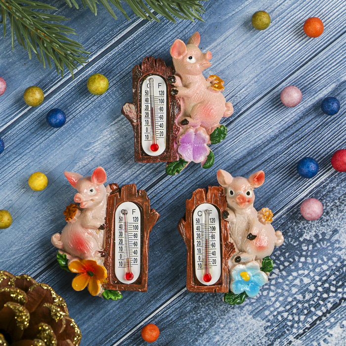 Магнит полистоун "Свинка с цветочком и термометром" МИКС 5,2х4,5 см