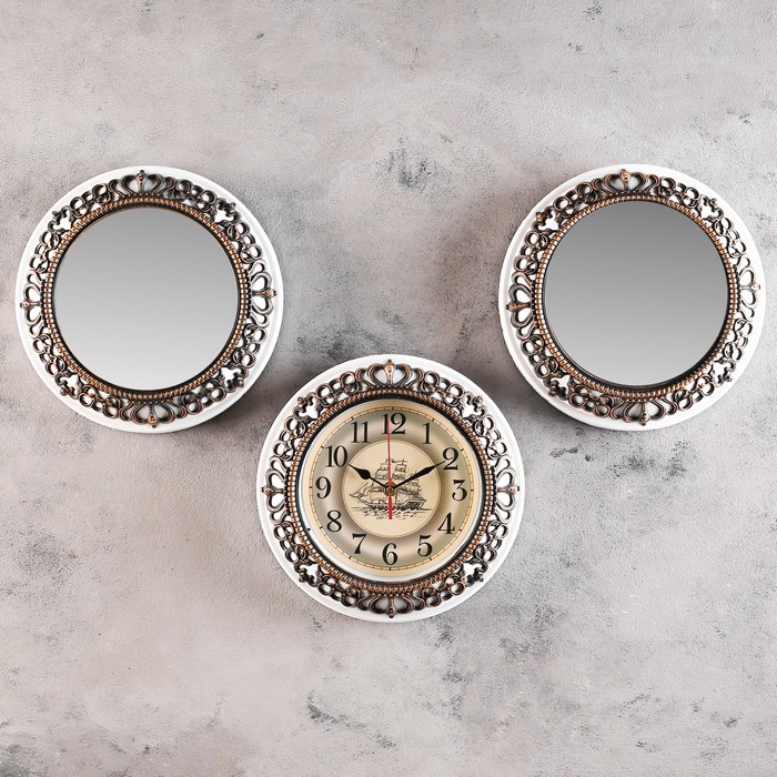 Часы 3в1 с зеркалом, d=25 см, циф-т под старину, белые с бронзовым ажурным узором, 83х29 см   356519