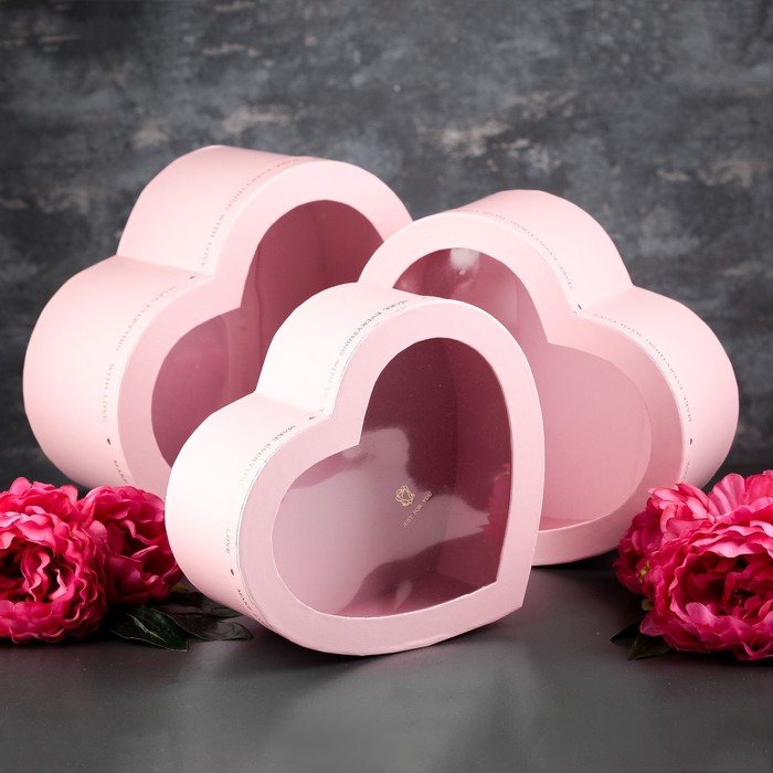 Набор коробок 3в1, сердце с окном, 31 х 28 х 14,5 - 26 х 24 х 11 см