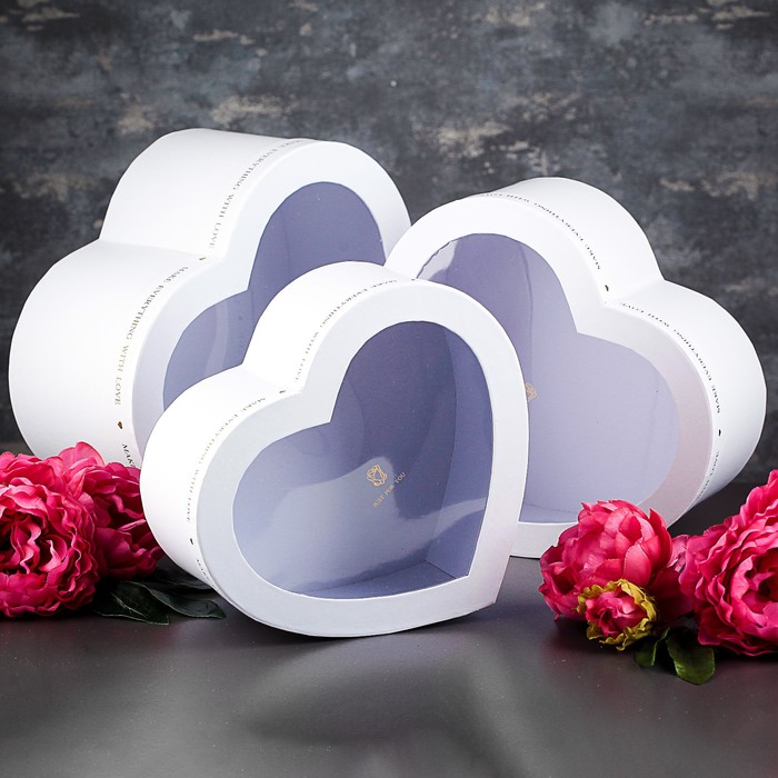 Набор коробок 3в1, сердце с окном, 31 х 28 х 14,5 - 26 х 24 х 11 см