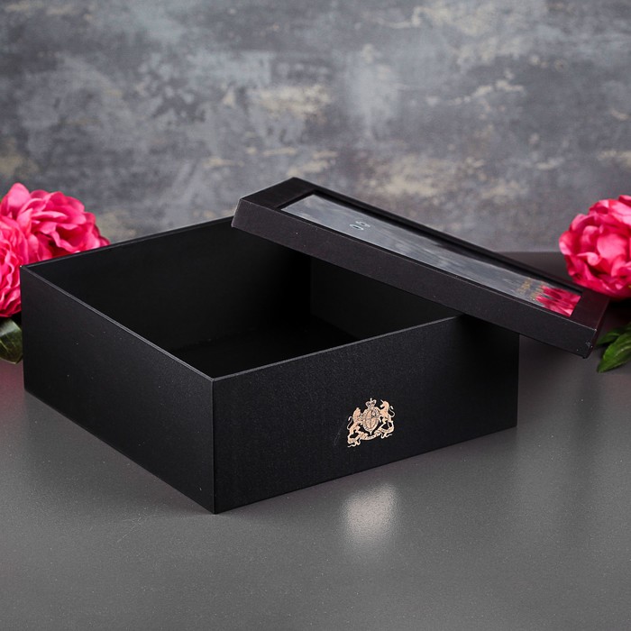 Коробка подарочная, 26,5 х 26,5 х 10 см