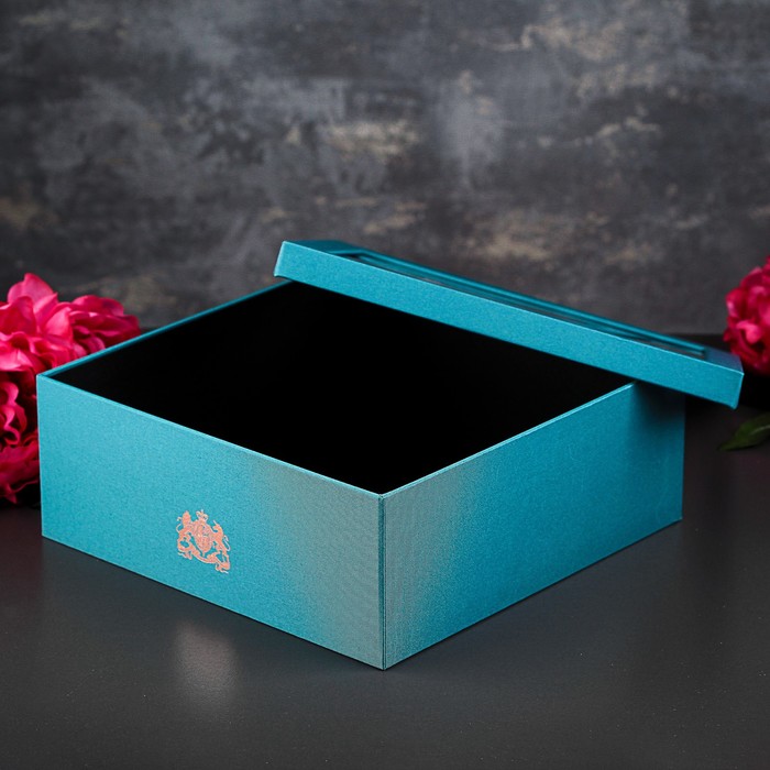 Коробка подарочная, 26,5 х 26,5 х 10 см