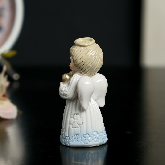 Сувенир полистоун лак "Ангелочек в небесно-голубом платье молится/с сердцем"МИКС 6,5х4х3см