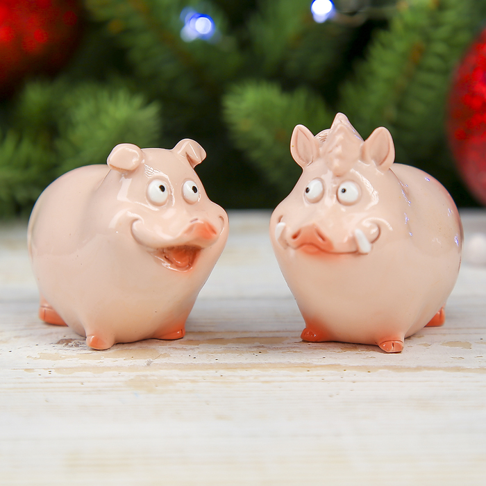 Сувенир полистоун "Розовый кабанчик" МИКС 4,8х5,5х3,5 см