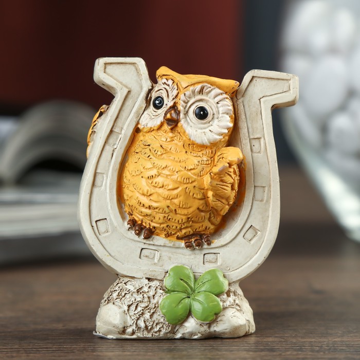 Сувенир полистоун Lucky "Сова с подковой и клевером" 6х4,5х3 см