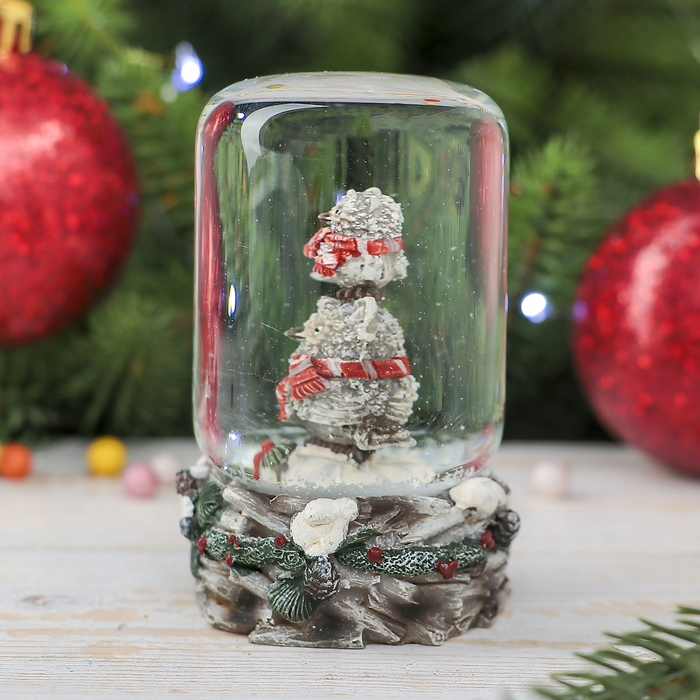 Сувенир полистоун водяной шар "Два филина в шарфике" 9х5,8х5,8 см