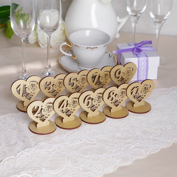 Набор номеров на стол "Сердце", золотые