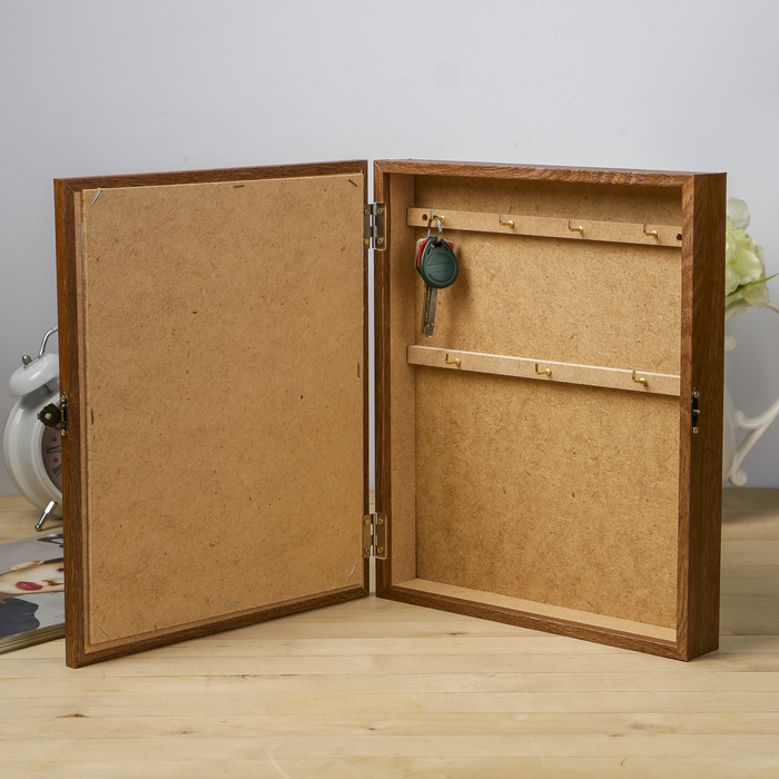 Ключница Пирамида "Бабочка на желтых розах" Шоколад 30х25х5 см