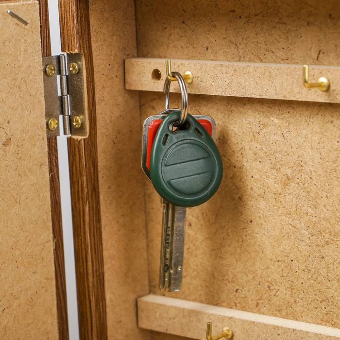 Ключница Пирамида "Бабочка на желтых розах" Шоколад 30х25х5 см