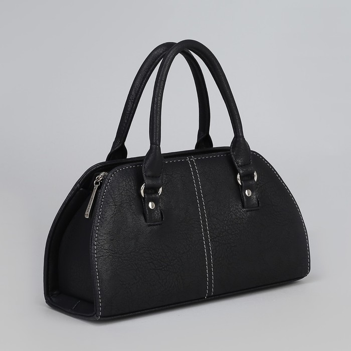 Сумка женская, отдел на молнии, наружный карман, длинный ремень, цвет чёрный