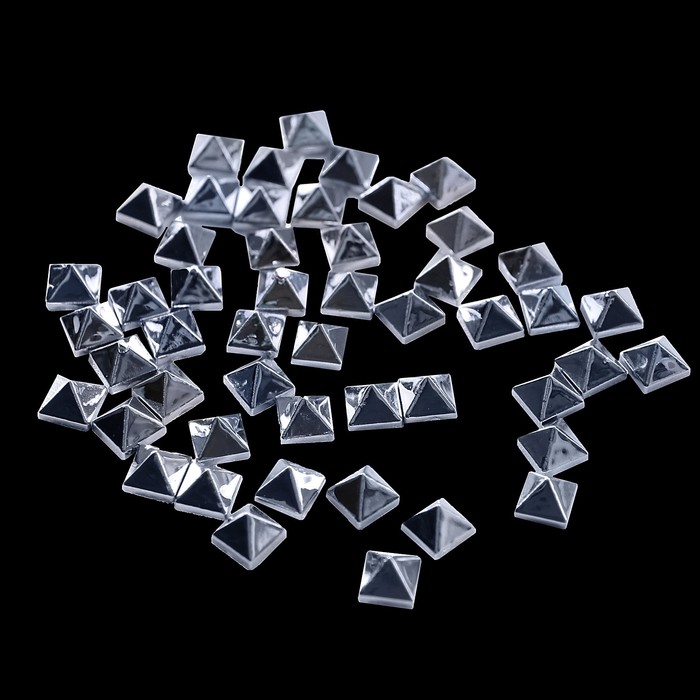 Декор для творчества пластик "Шипы квадрат" серебро набор 50 шт 0,8х0,8 см